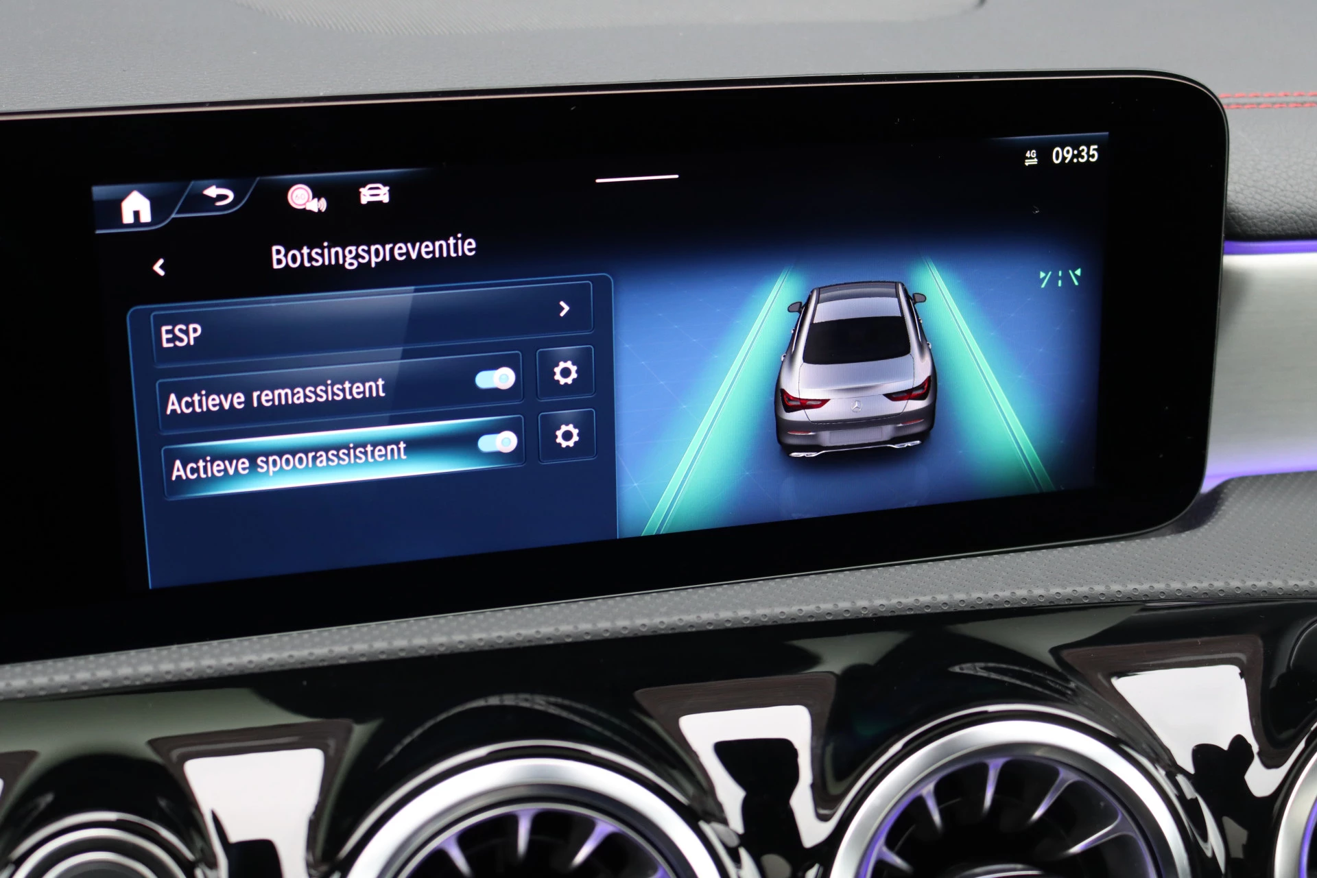 Hoofdafbeelding Mercedes-Benz CLA