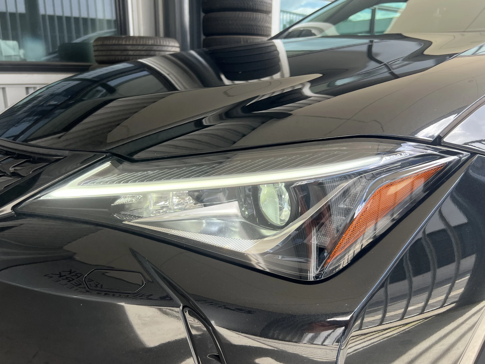 Hoofdafbeelding Lexus UX