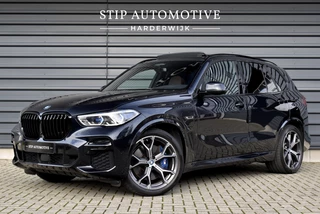 BMW X5 xDrive45e High Executive M Sport | Panoramadak | Laser | Massage | ACC | Trekhaak | 21'' Wielen | Luchtvering |
