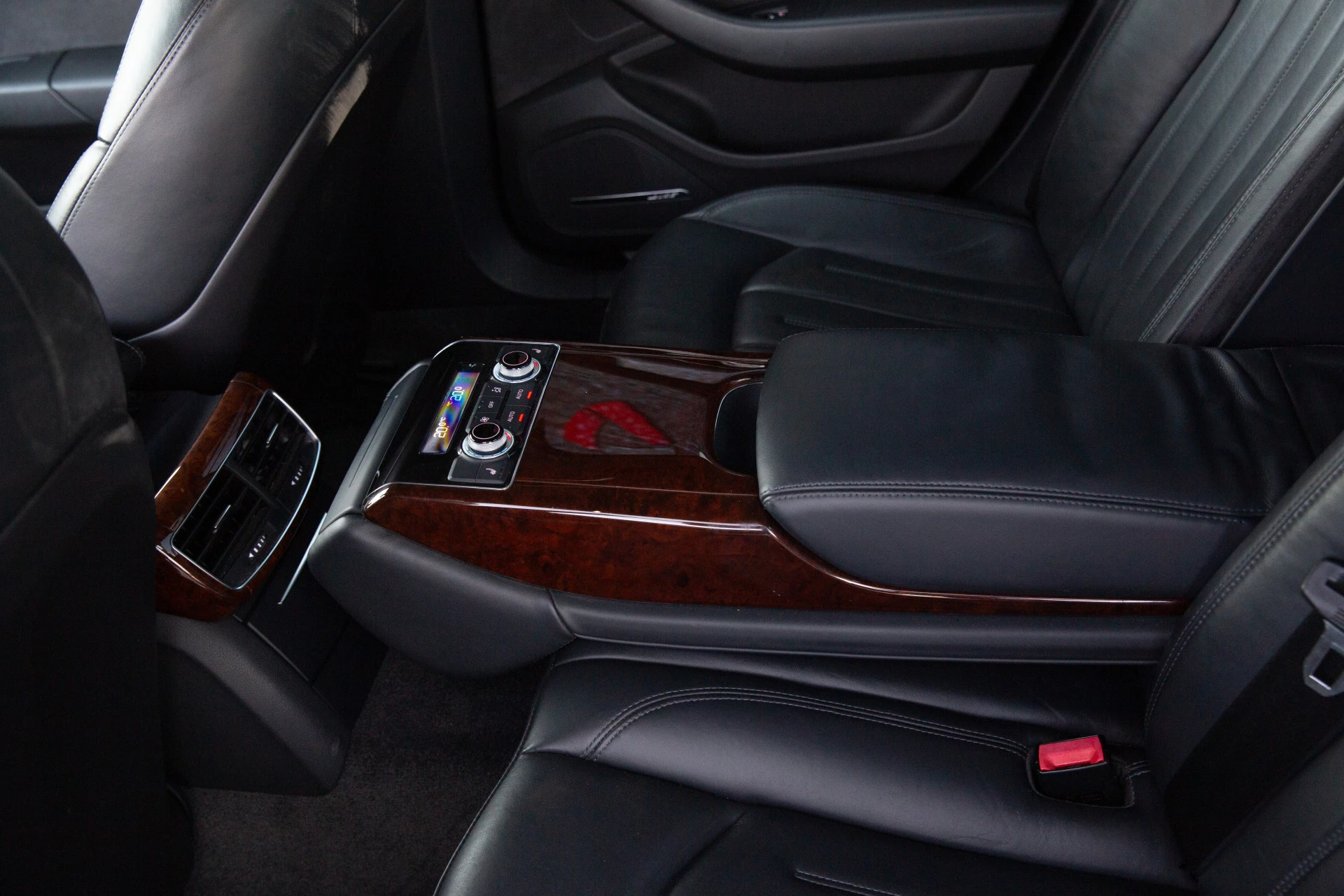 Hoofdafbeelding Audi A8