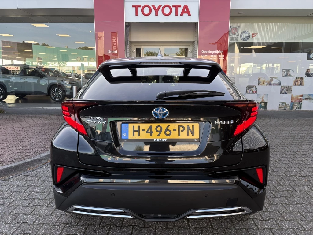 Hoofdafbeelding Toyota C-HR