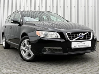 Volvo V70 2.0T Summum | Aut | 203pk | Leder | Pano | Xenon | Youngtimer | PDC | Volledige historie |