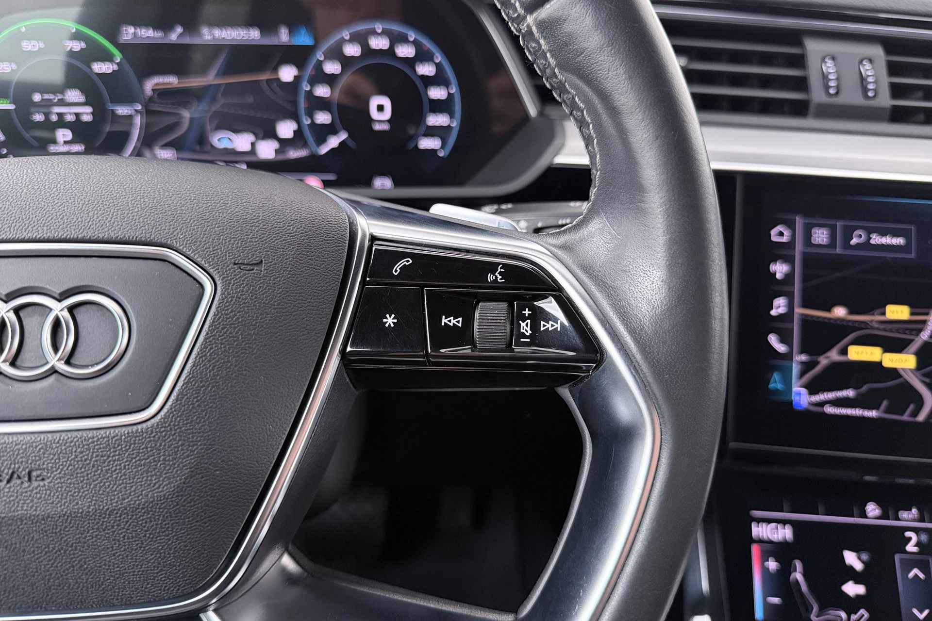 Hoofdafbeelding Audi e-tron