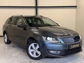 Hoofdafbeelding Škoda Octavia Škoda Octavia Combi 1.8 TSI DSG 180PK Greentech Style Business | Navi | Cruise | Stoelverwarming | Bluetooth