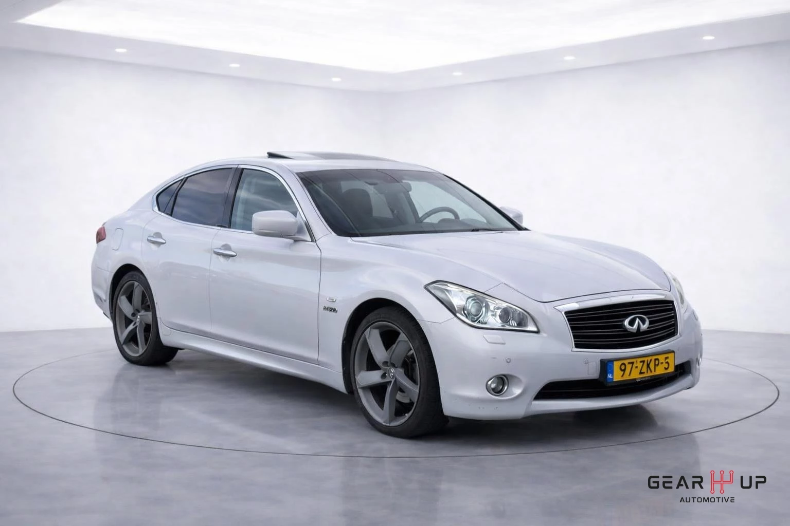 Hoofdafbeelding Infiniti M