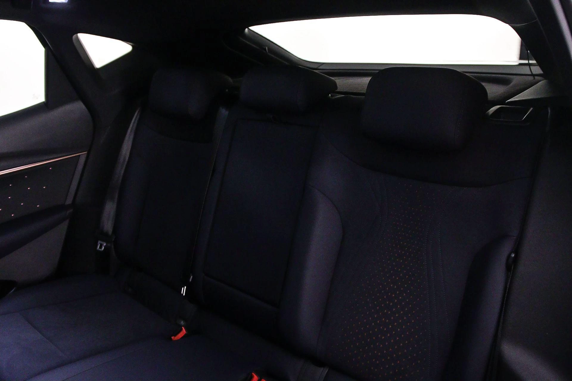 Hoofdafbeelding CUPRA Tavascan