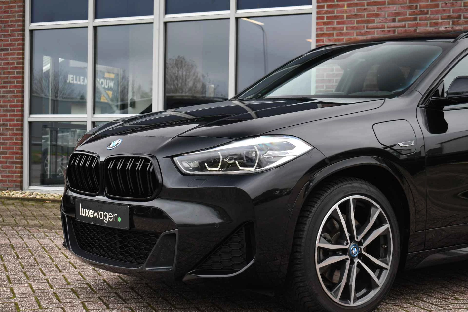 Hoofdafbeelding BMW X2
