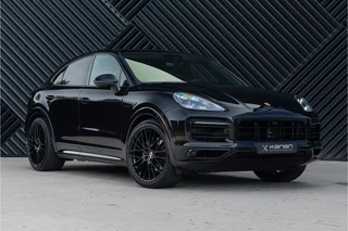 Hoofdafbeelding Porsche Cayenne Porsche Cayenne Coupé 3.0 E-Hybrid Sport Design ACC Pano GTS stoel PDLS+ Matrix Sport Chrono 360Cam Luchtv. Trekhaak