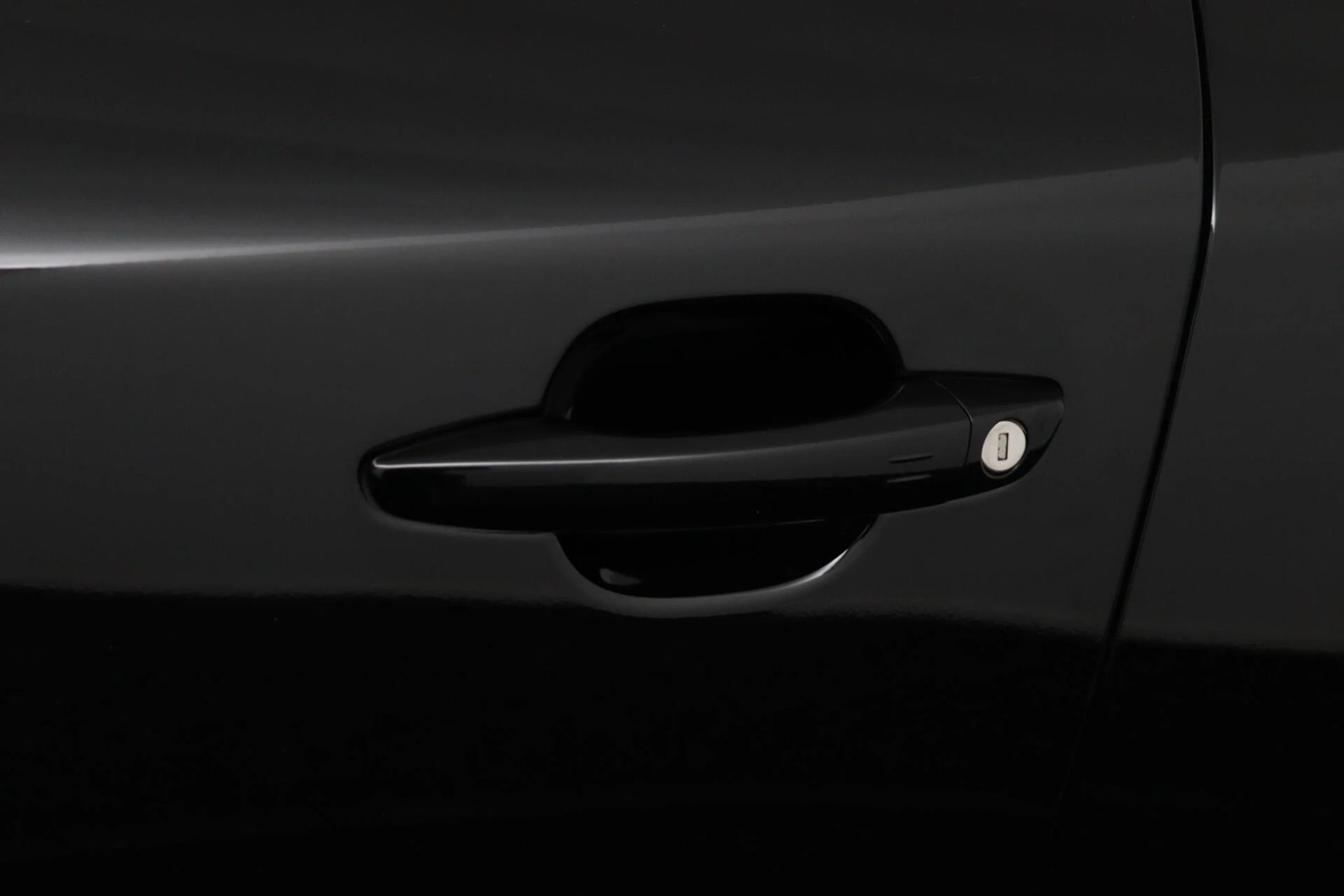 Hoofdafbeelding Peugeot e-2008