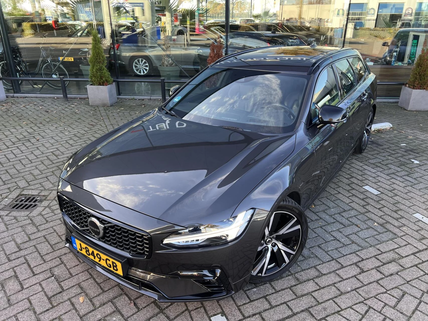 Hoofdafbeelding Volvo V90