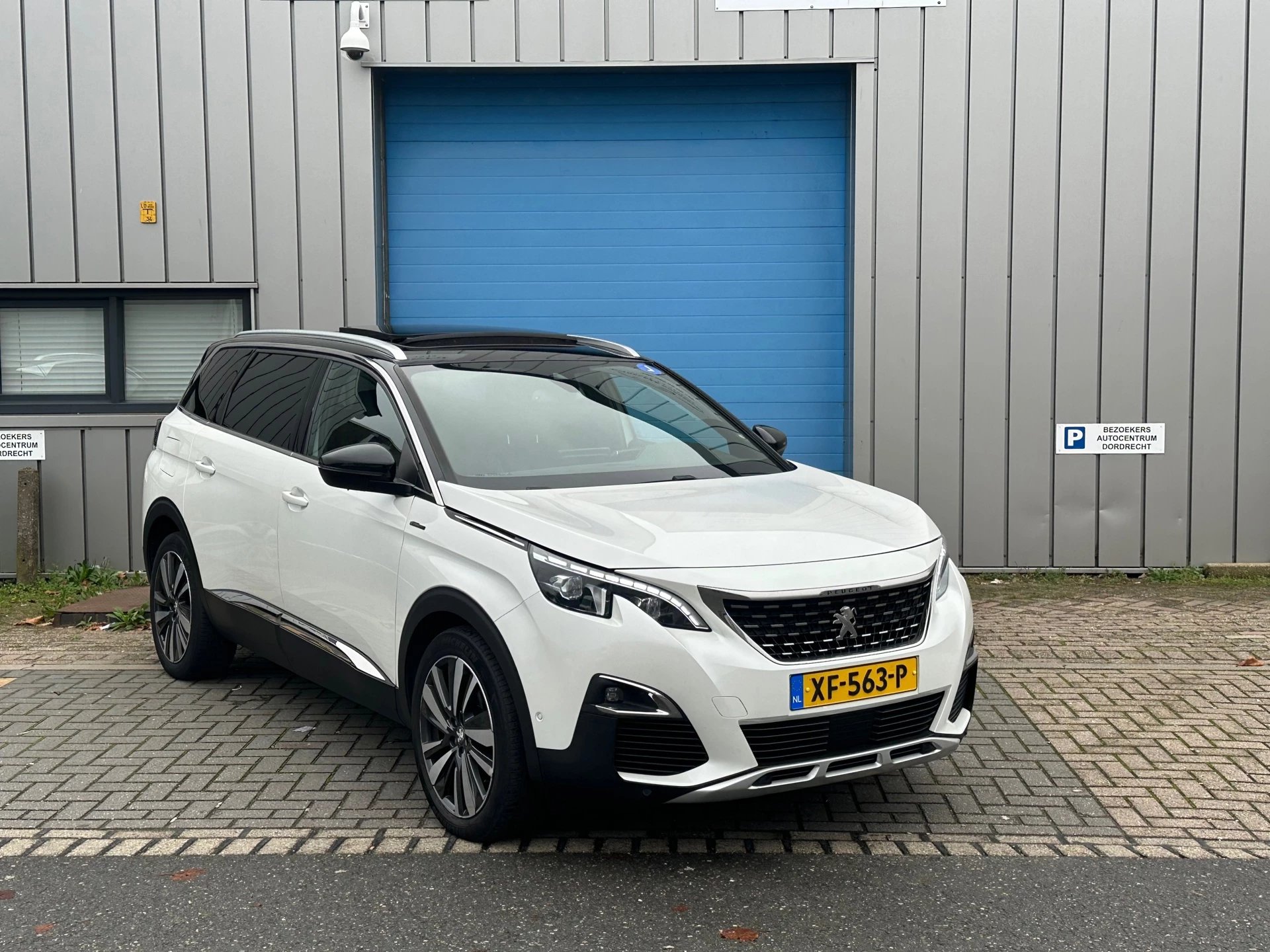 Hoofdafbeelding Peugeot 5008