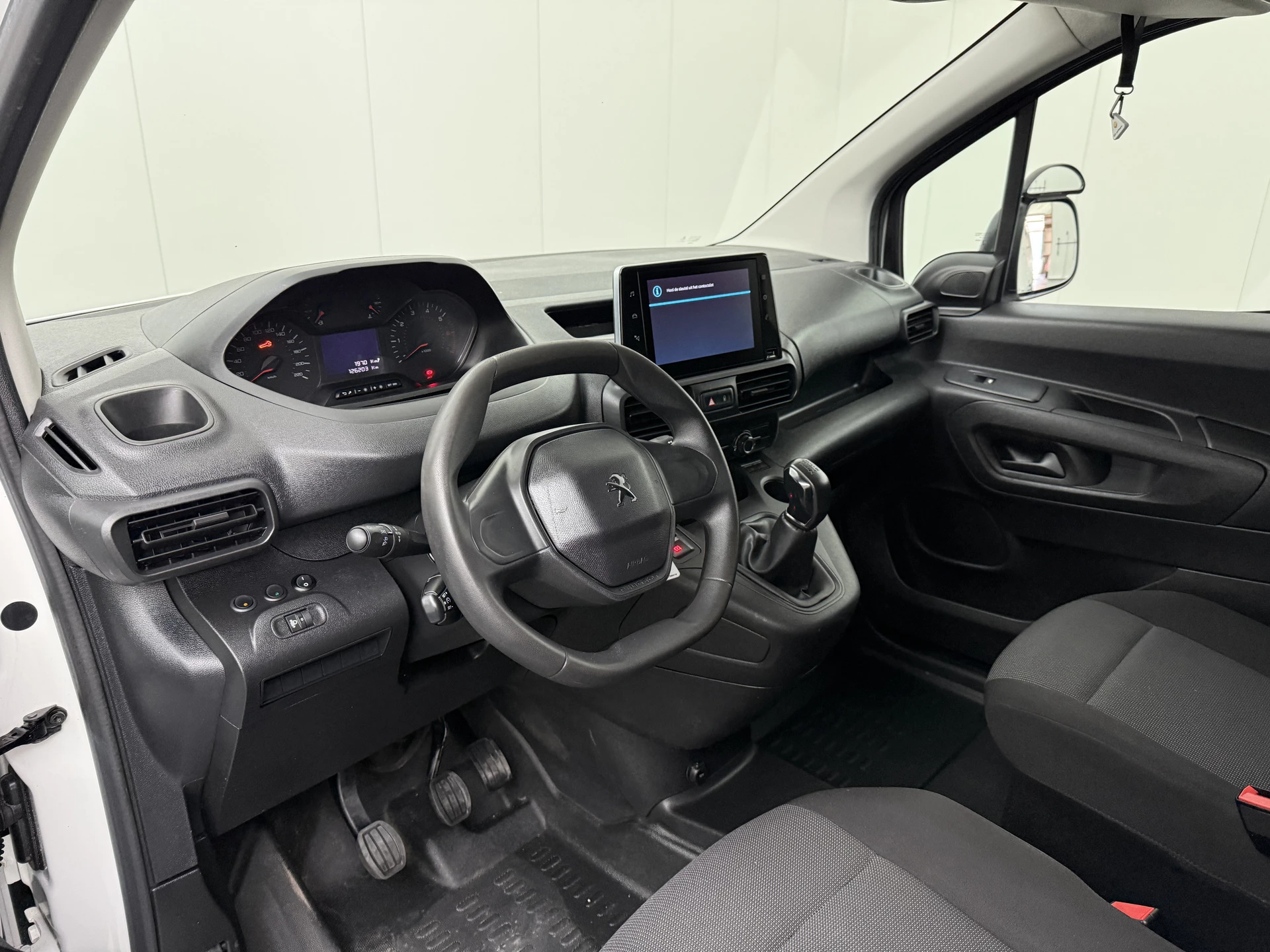 Hoofdafbeelding Peugeot Partner