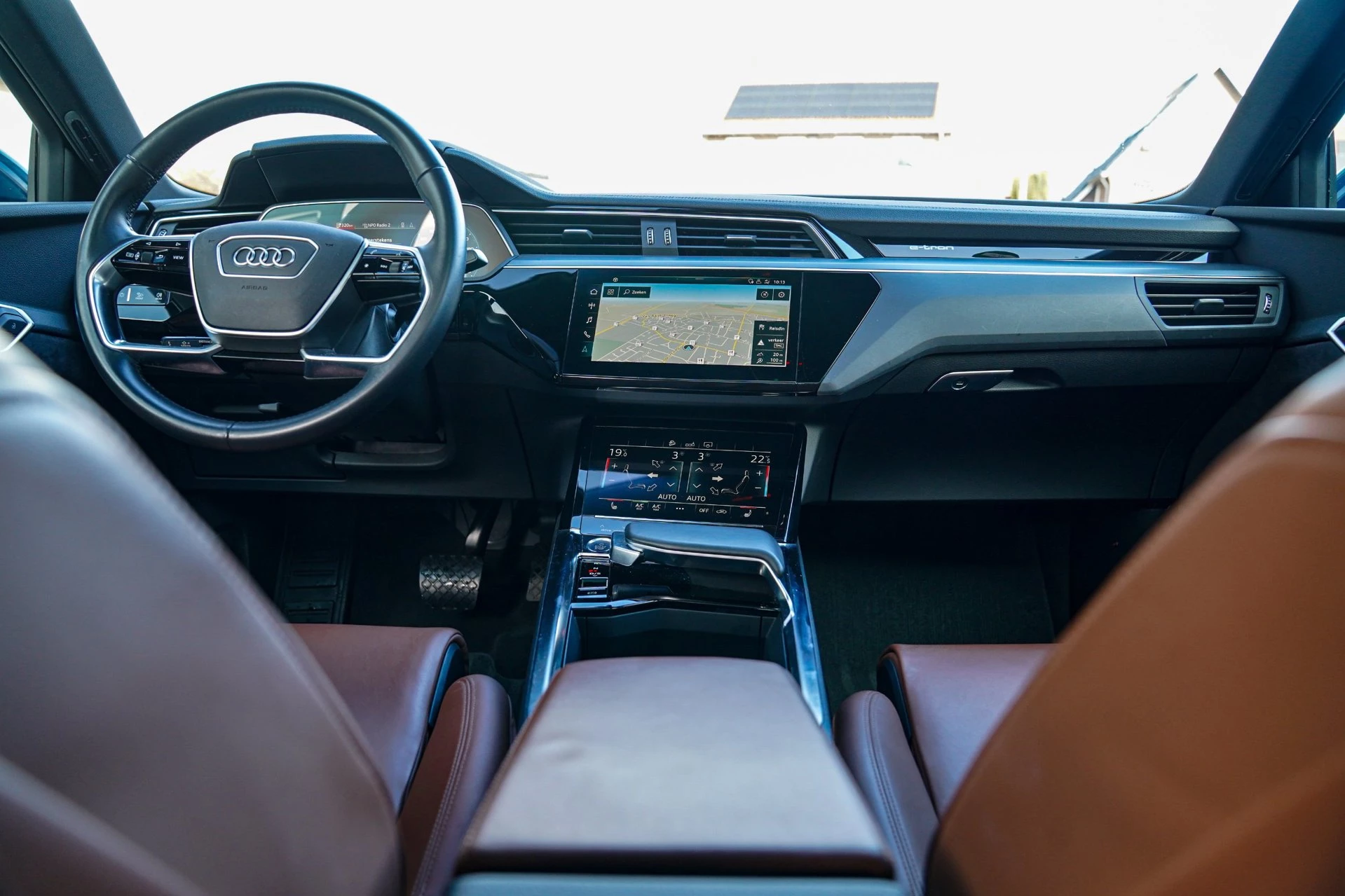 Hoofdafbeelding Audi e-tron