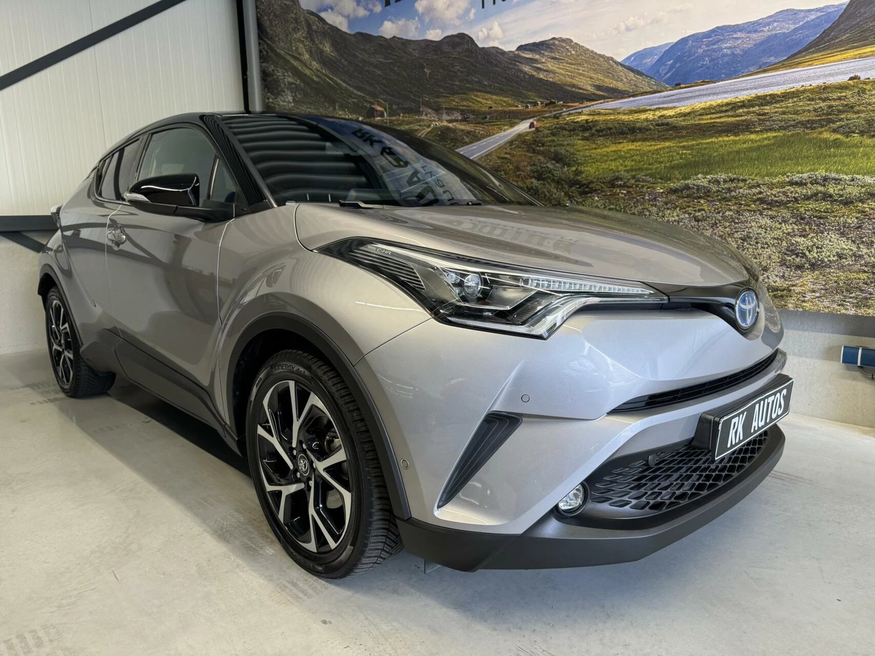 Hoofdafbeelding Toyota C-HR