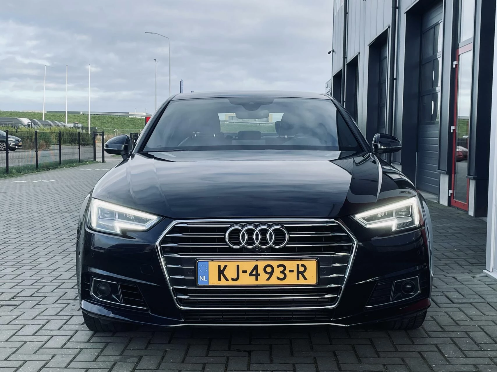 Hoofdafbeelding Audi A4