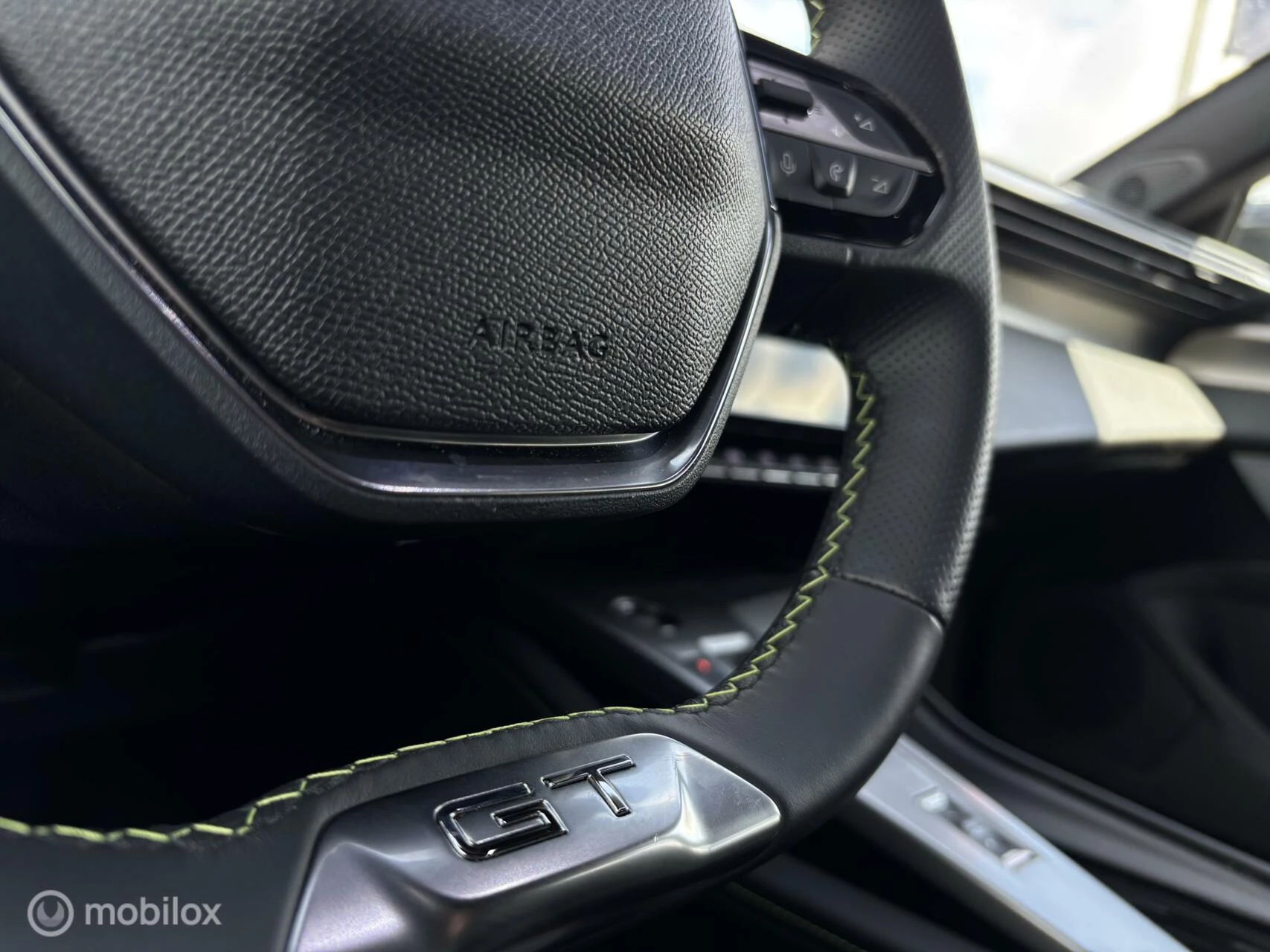 Hoofdafbeelding Peugeot 408