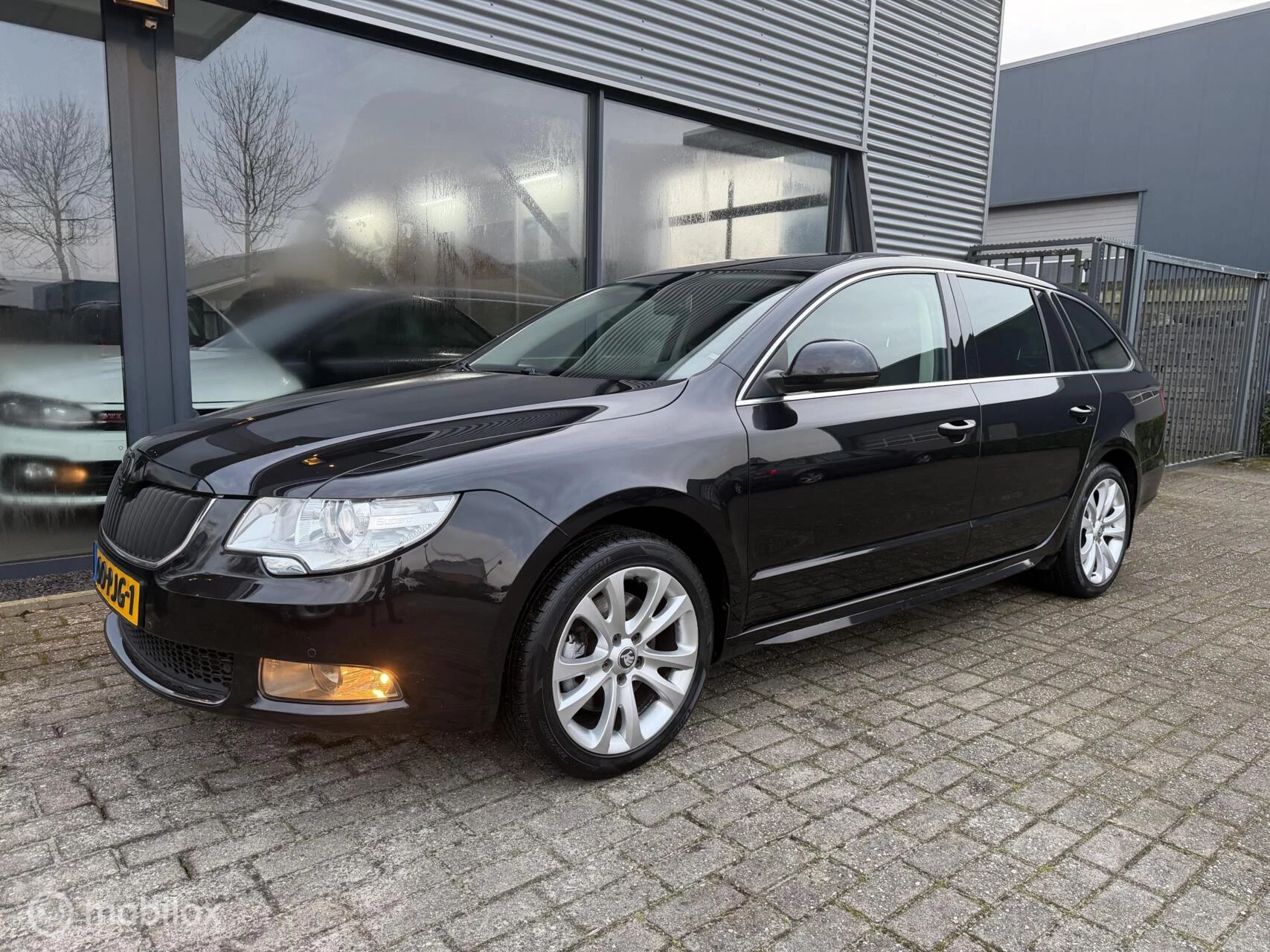 Hoofdafbeelding Škoda Superb