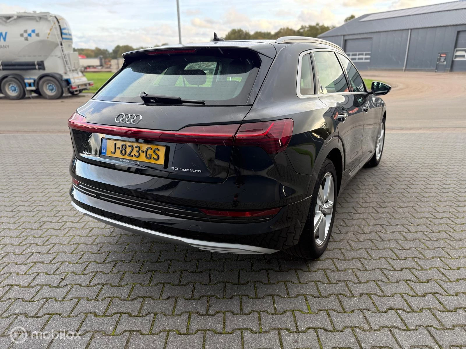 Hoofdafbeelding Audi e-tron