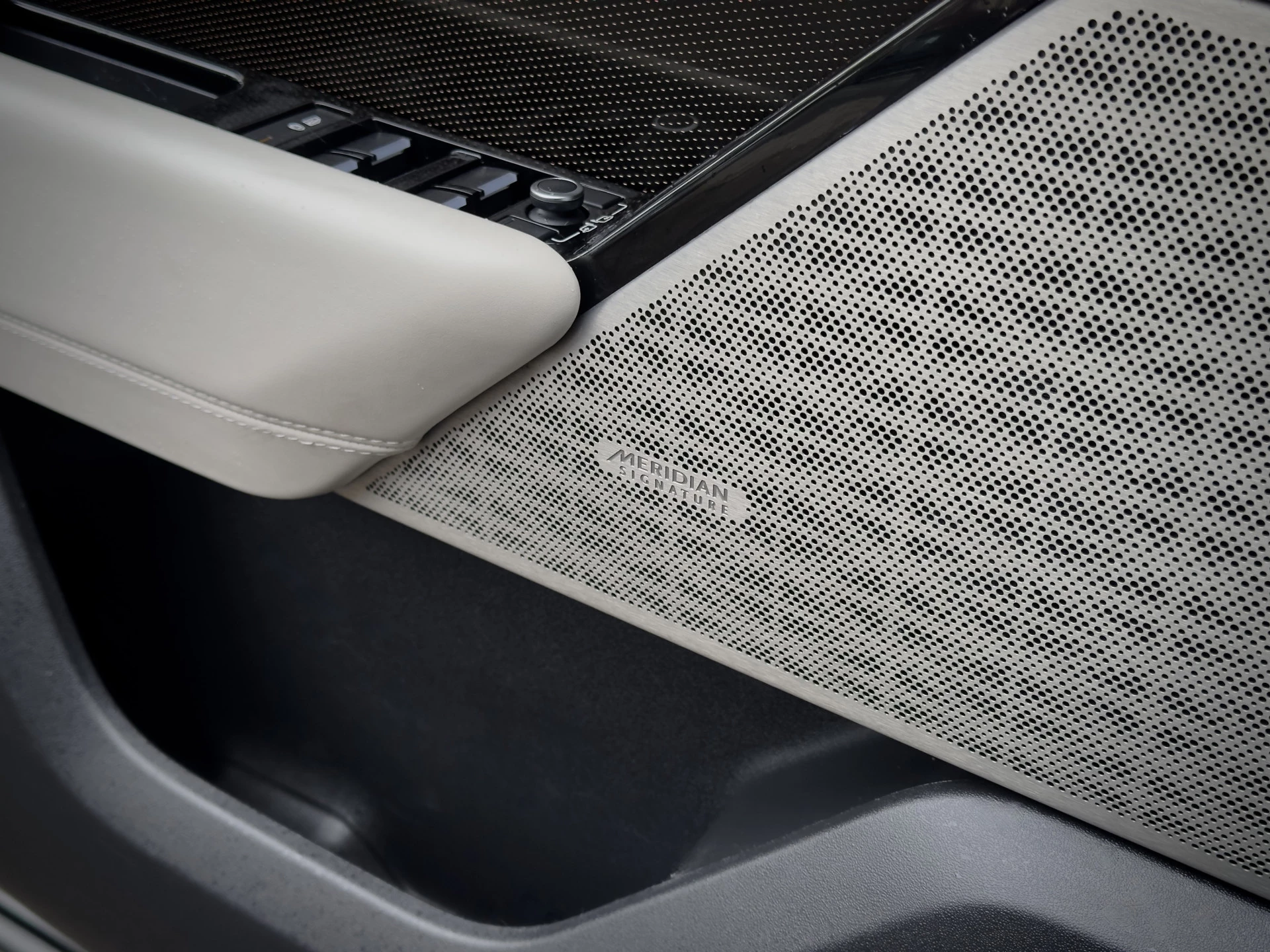 Hoofdafbeelding Land Rover Range Rover Velar