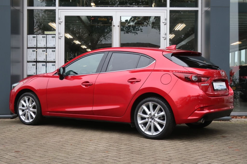 Hoofdafbeelding Mazda 3