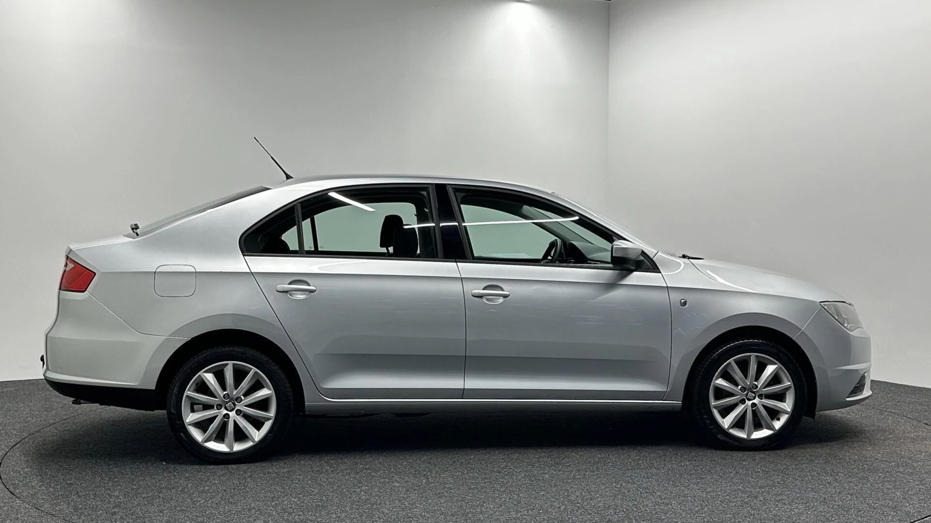 Hoofdafbeelding SEAT Toledo