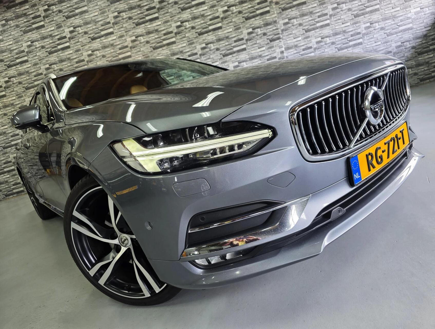 Hoofdafbeelding Volvo V90