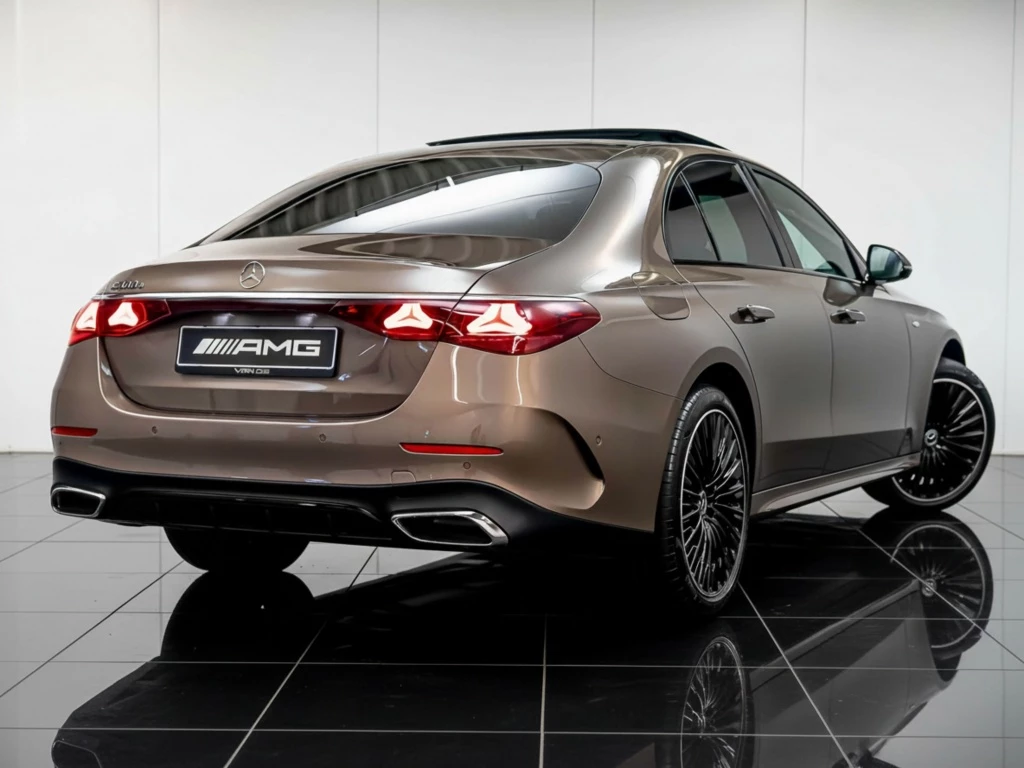 Hoofdafbeelding Mercedes-Benz E-Klasse