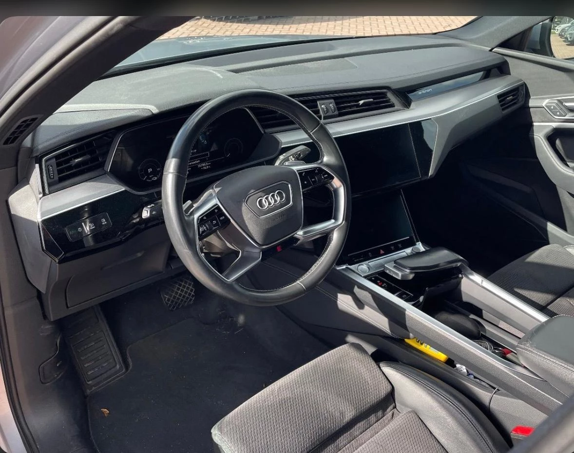 Hoofdafbeelding Audi e-tron