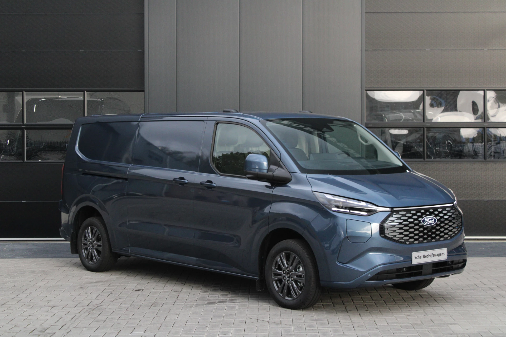 Hoofdafbeelding Ford E-Transit Custom