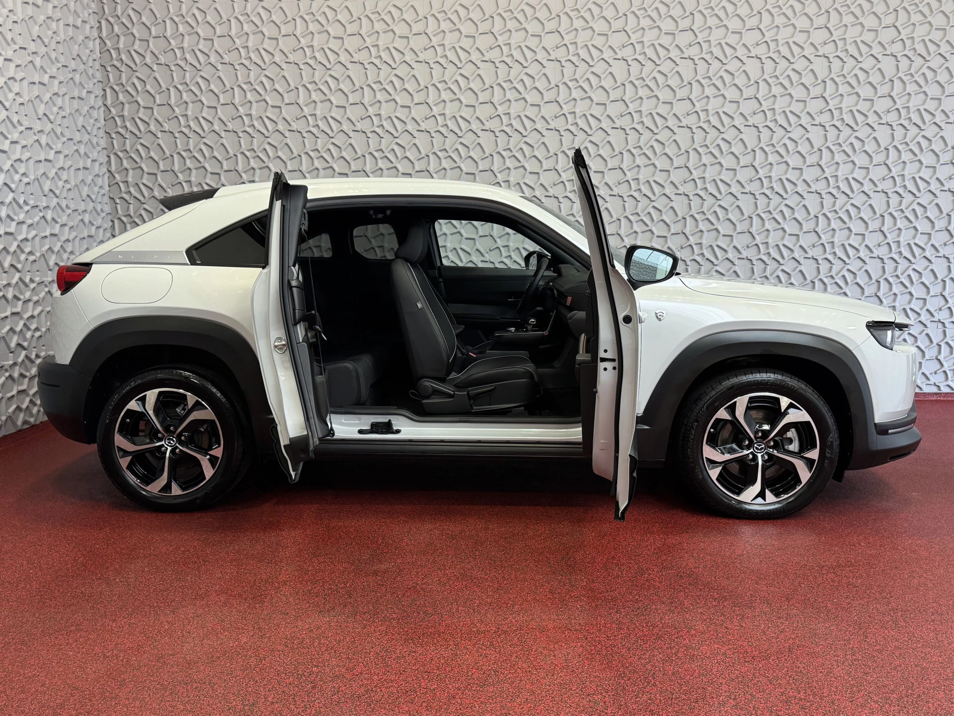 Hoofdafbeelding Mazda MX-30