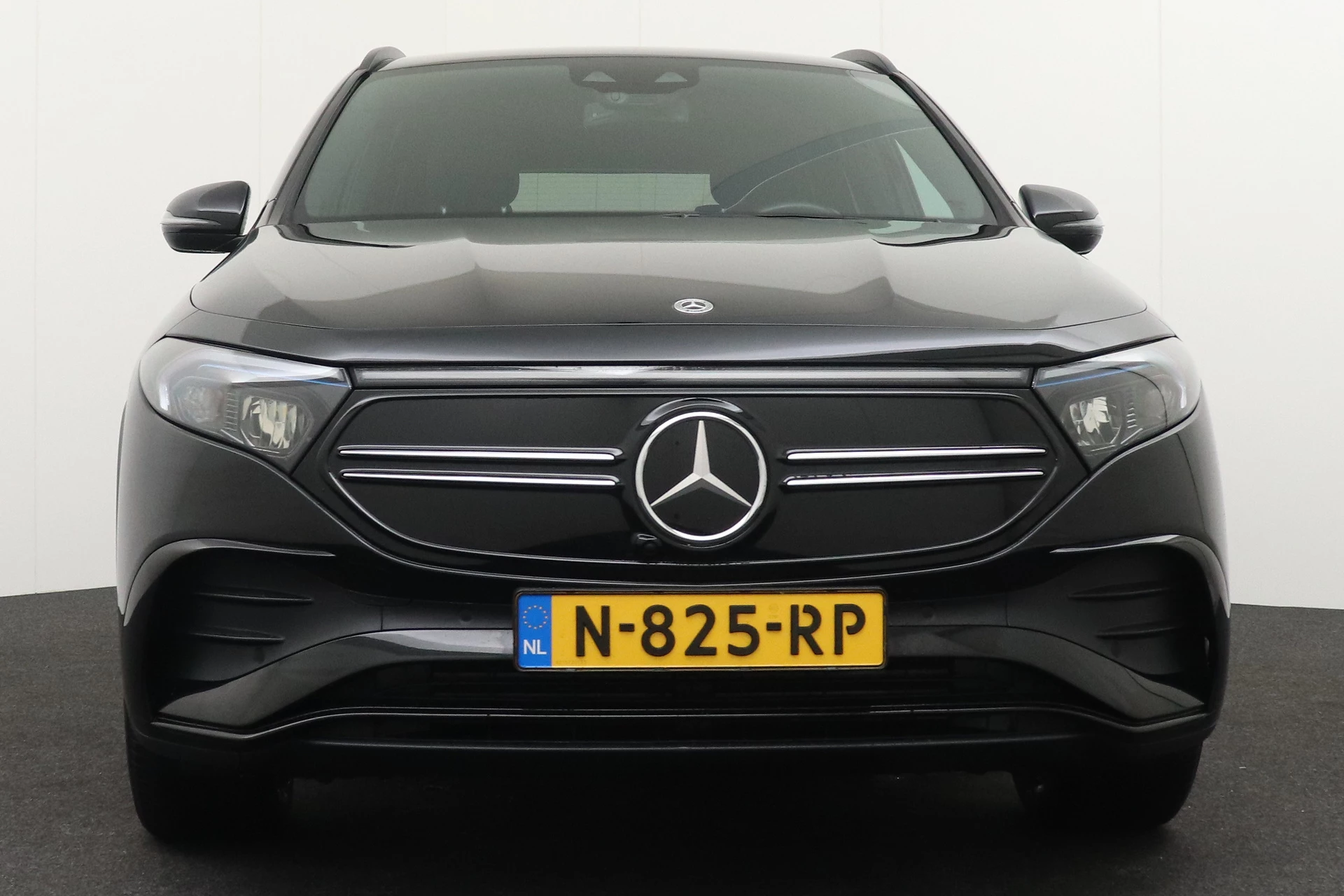 Hoofdafbeelding Mercedes-Benz EQA