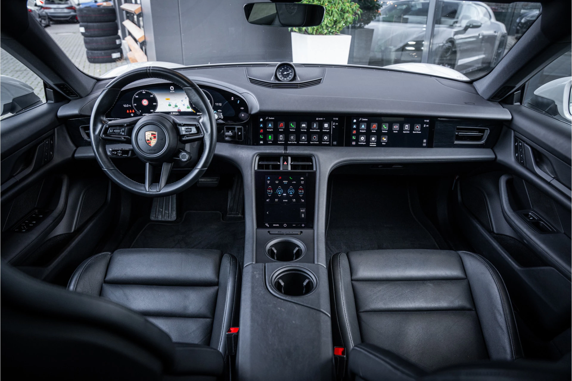 Hoofdafbeelding Porsche Taycan