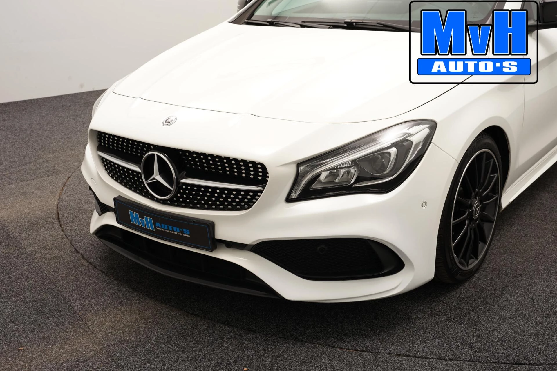 Hoofdafbeelding Mercedes-Benz CLA
