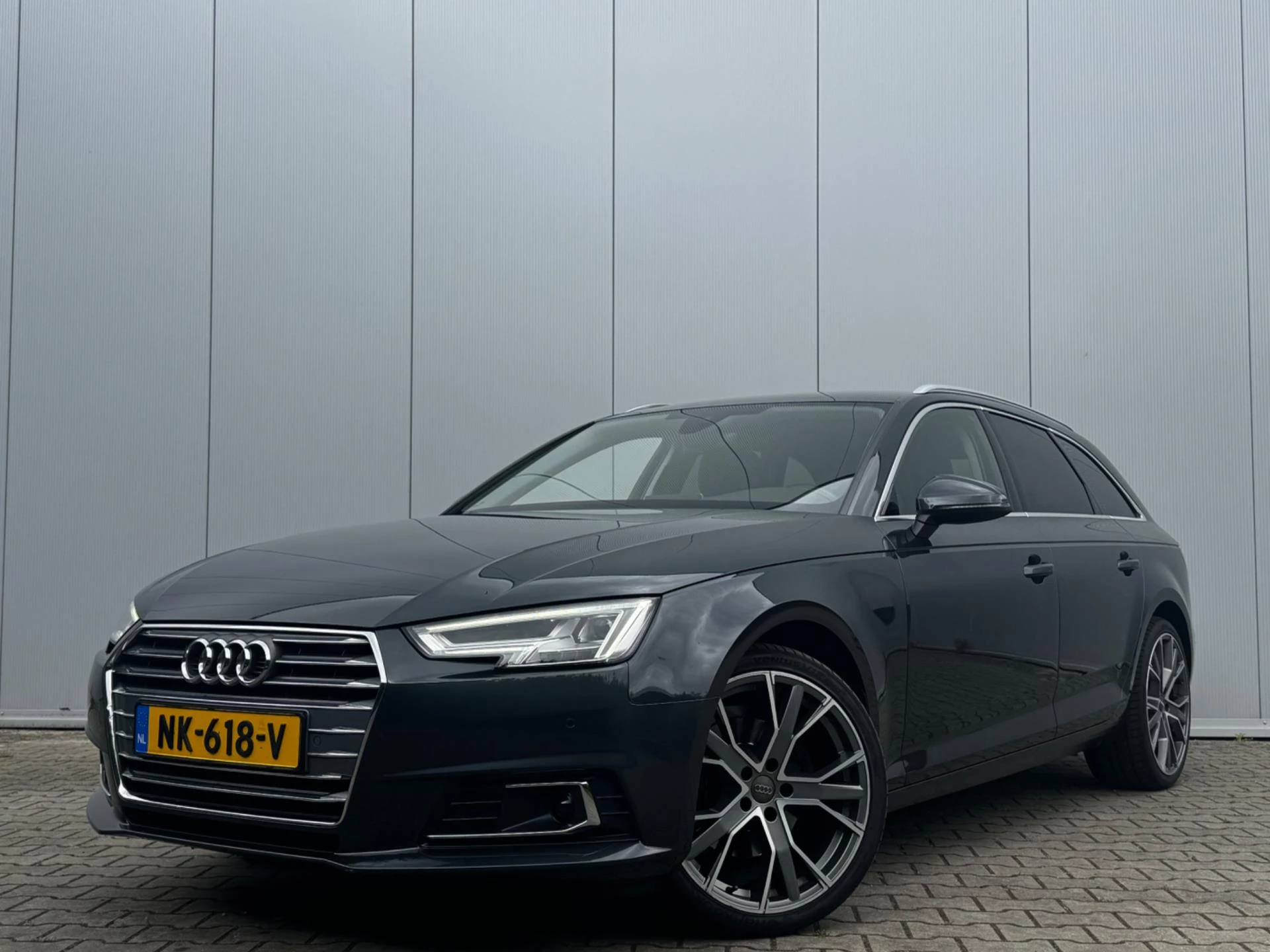 Hoofdafbeelding Audi A4