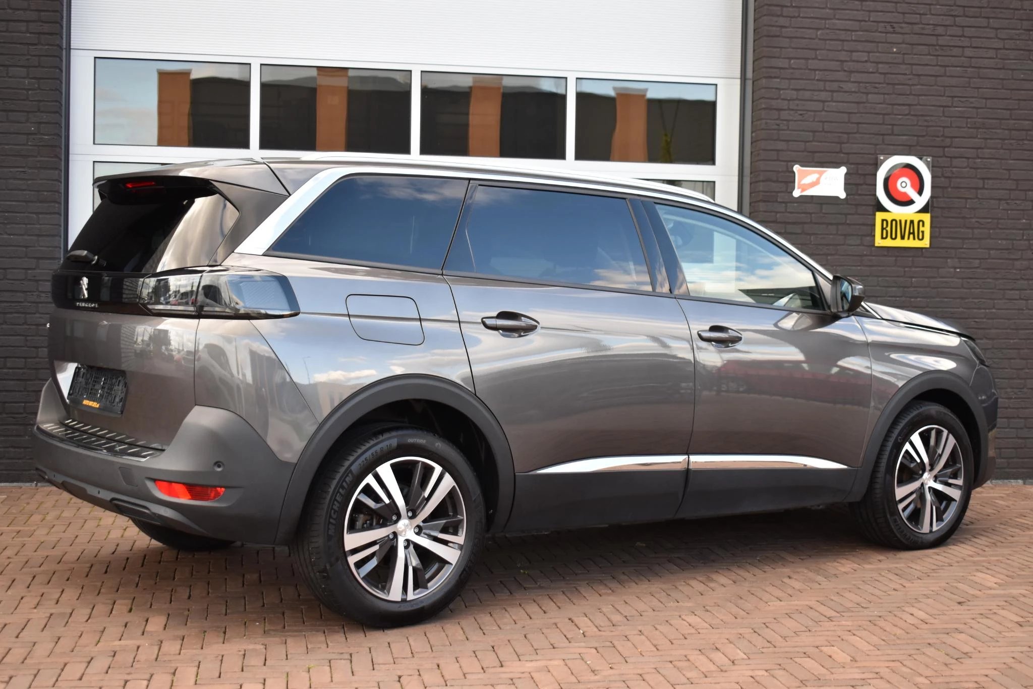 Hoofdafbeelding Peugeot 5008