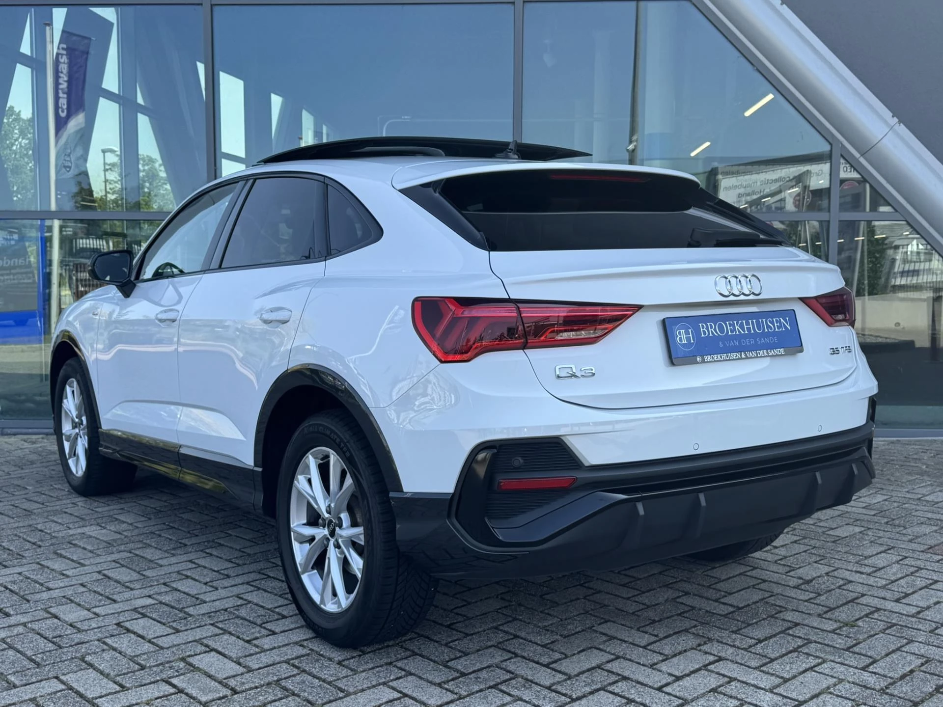 Hoofdafbeelding Audi Q3