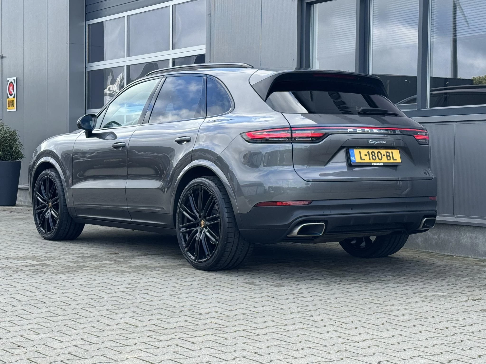 Hoofdafbeelding Porsche Cayenne