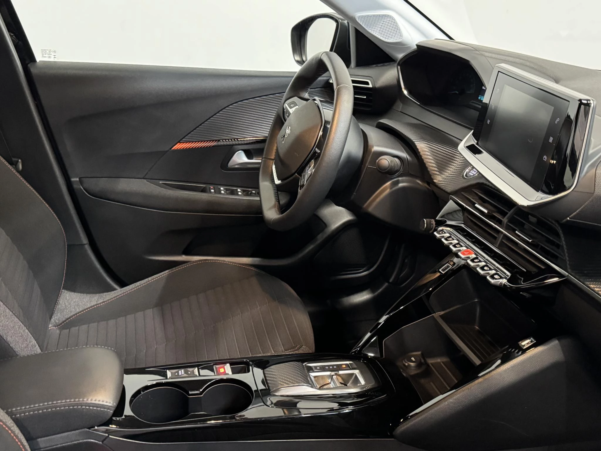 Hoofdafbeelding Peugeot e-208