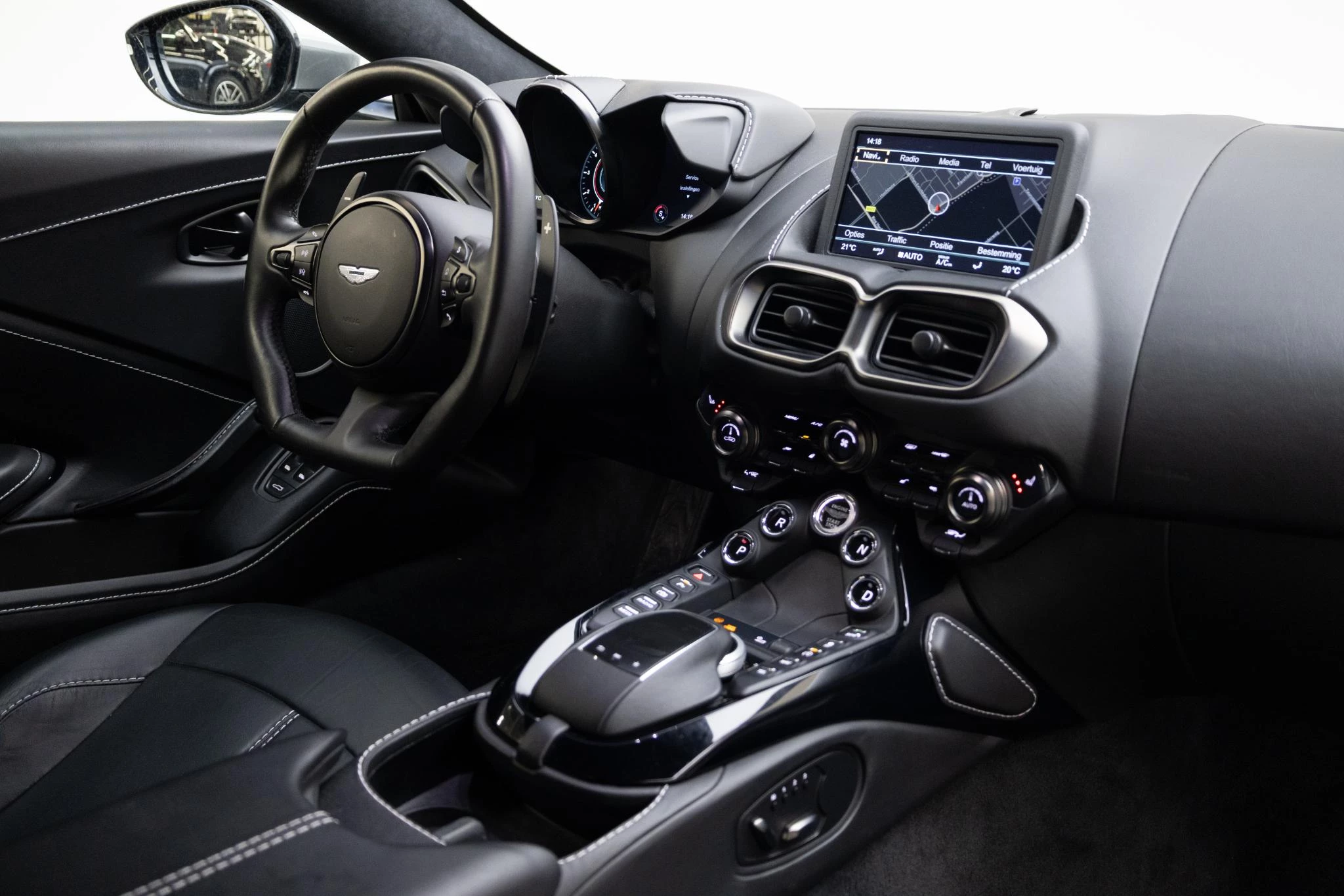 Hoofdafbeelding Aston Martin V8 Vantage