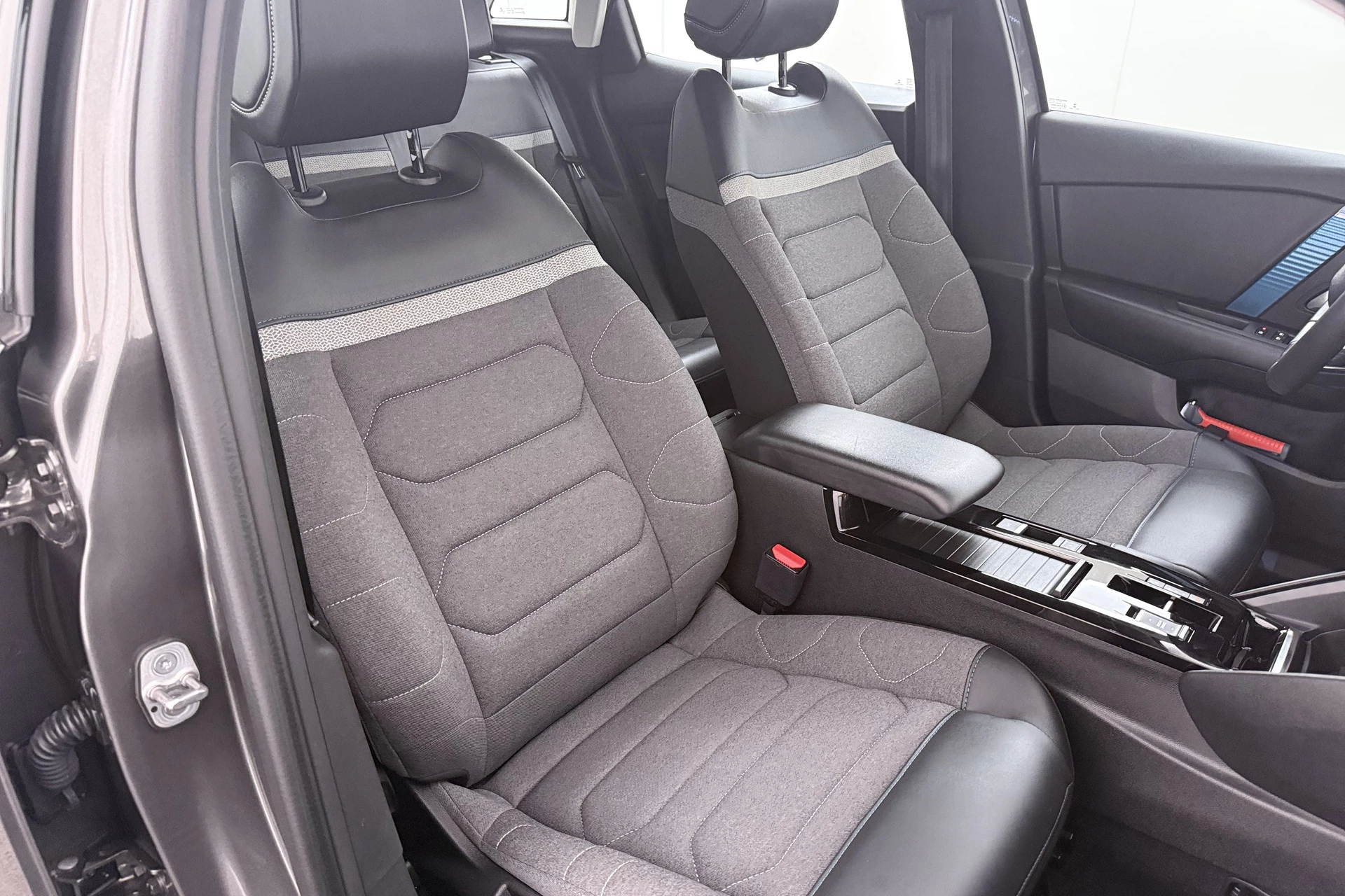 Hoofdafbeelding Citroën ë-C4