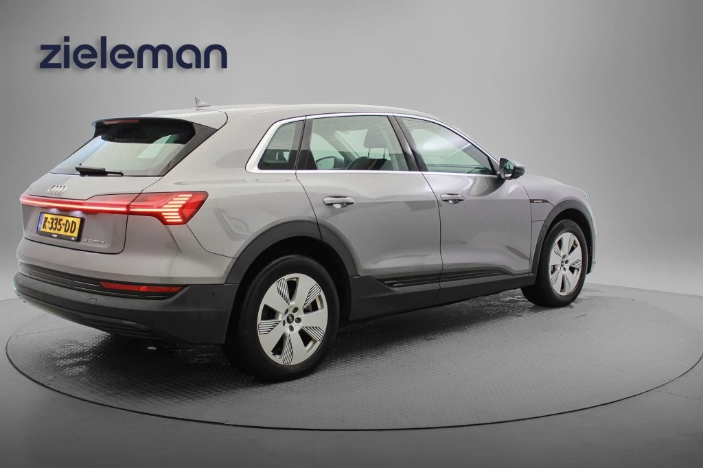 Hoofdafbeelding Audi e-tron