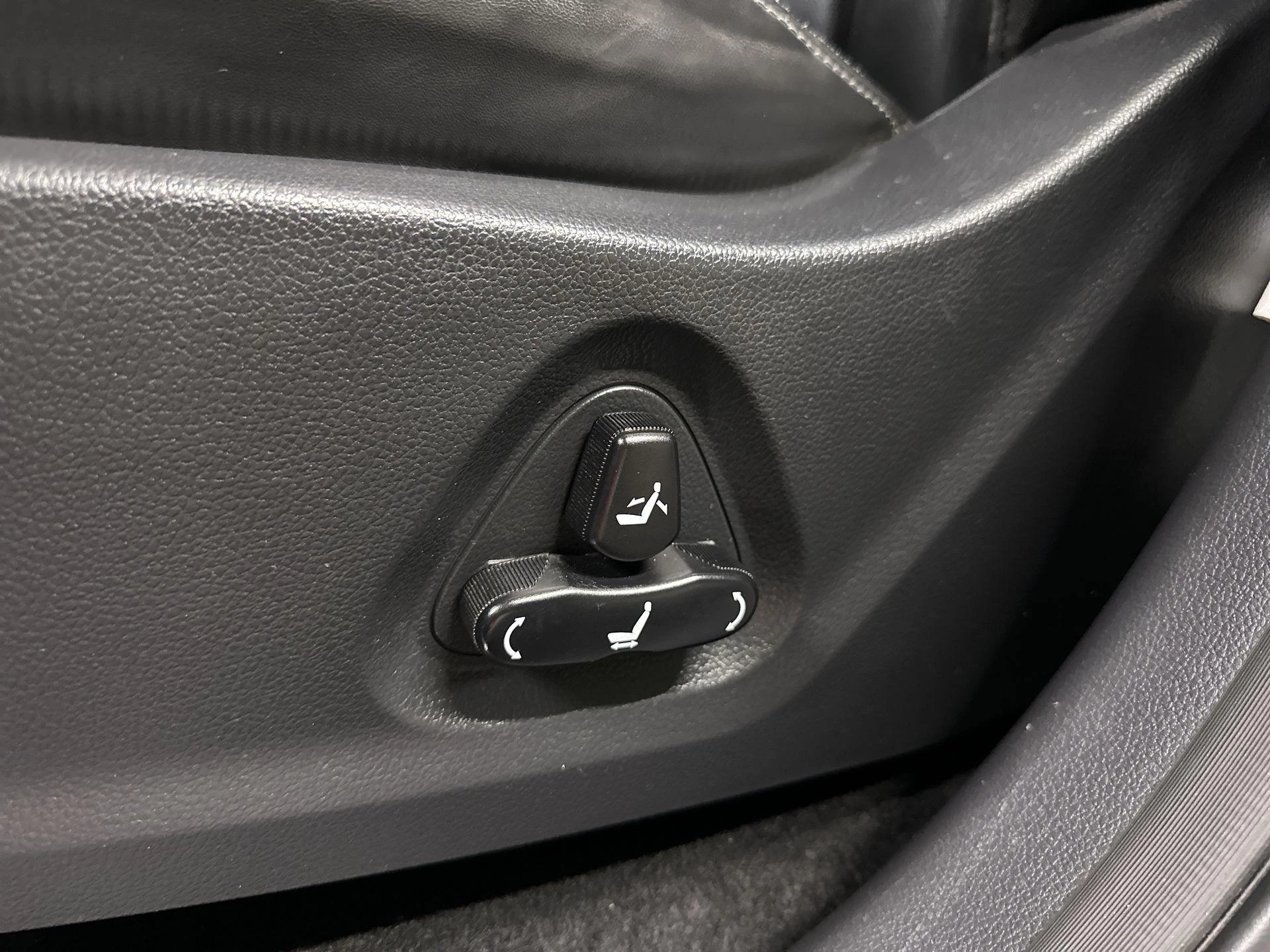 Hoofdafbeelding SsangYong Rexton