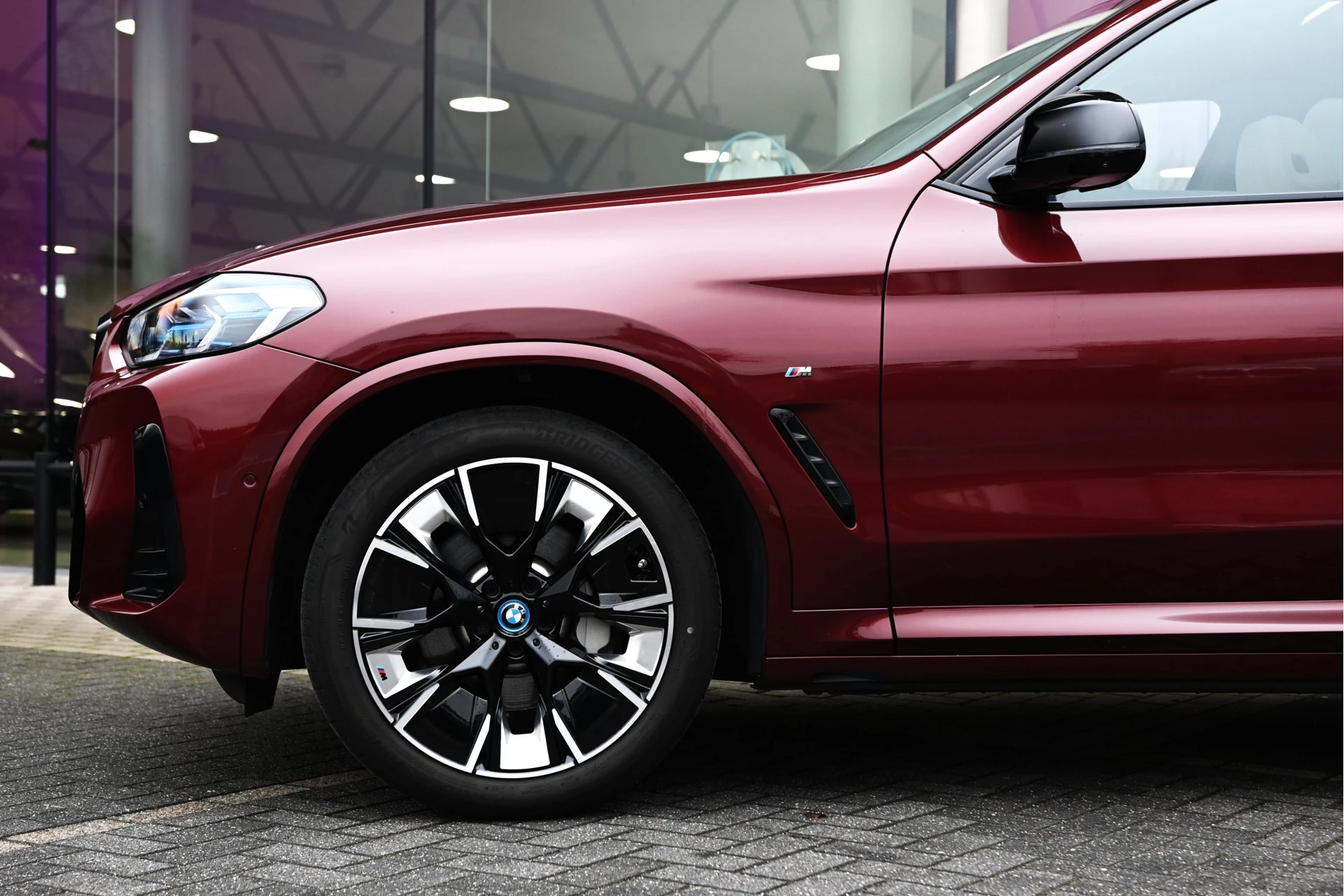 Hoofdafbeelding BMW iX3