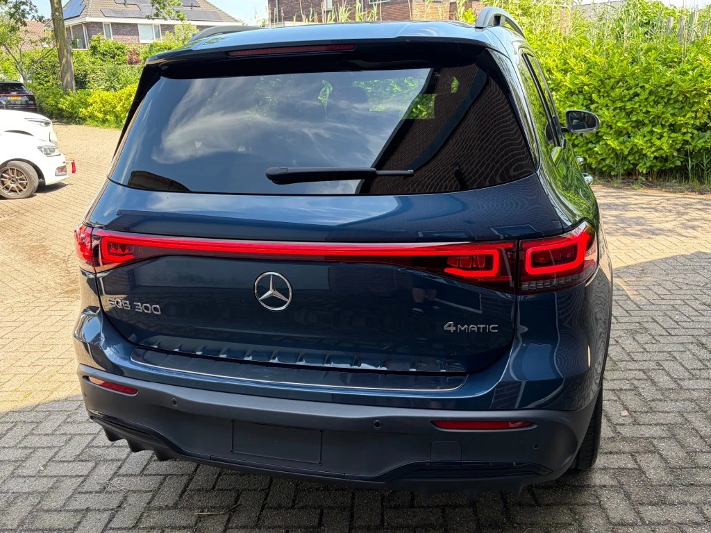 Hoofdafbeelding Mercedes-Benz EQB
