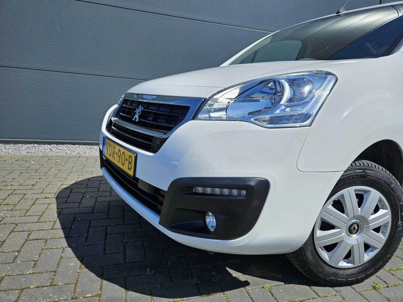 Hoofdafbeelding Peugeot Partner