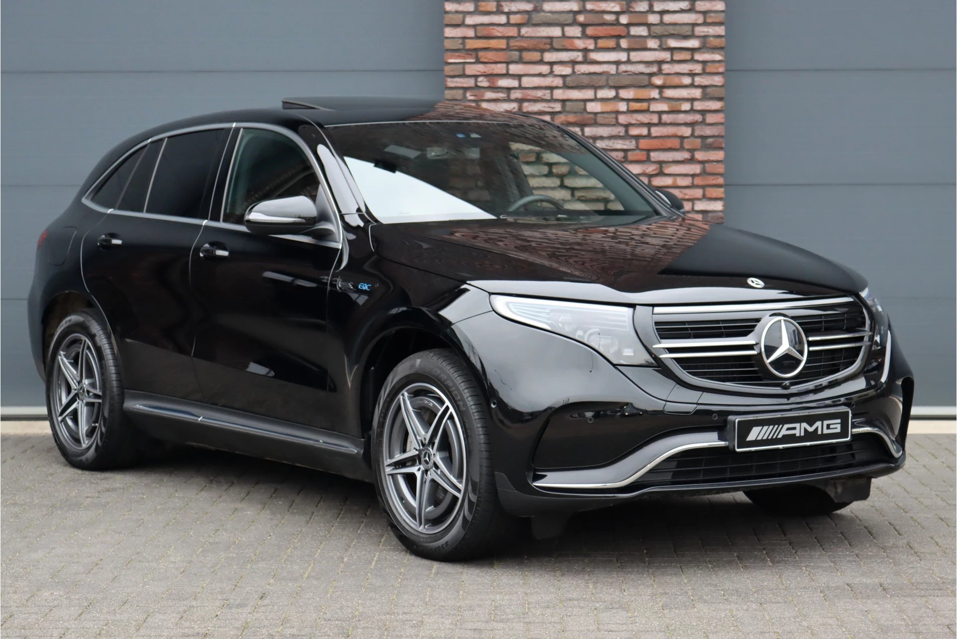 Hoofdafbeelding Mercedes-Benz EQC