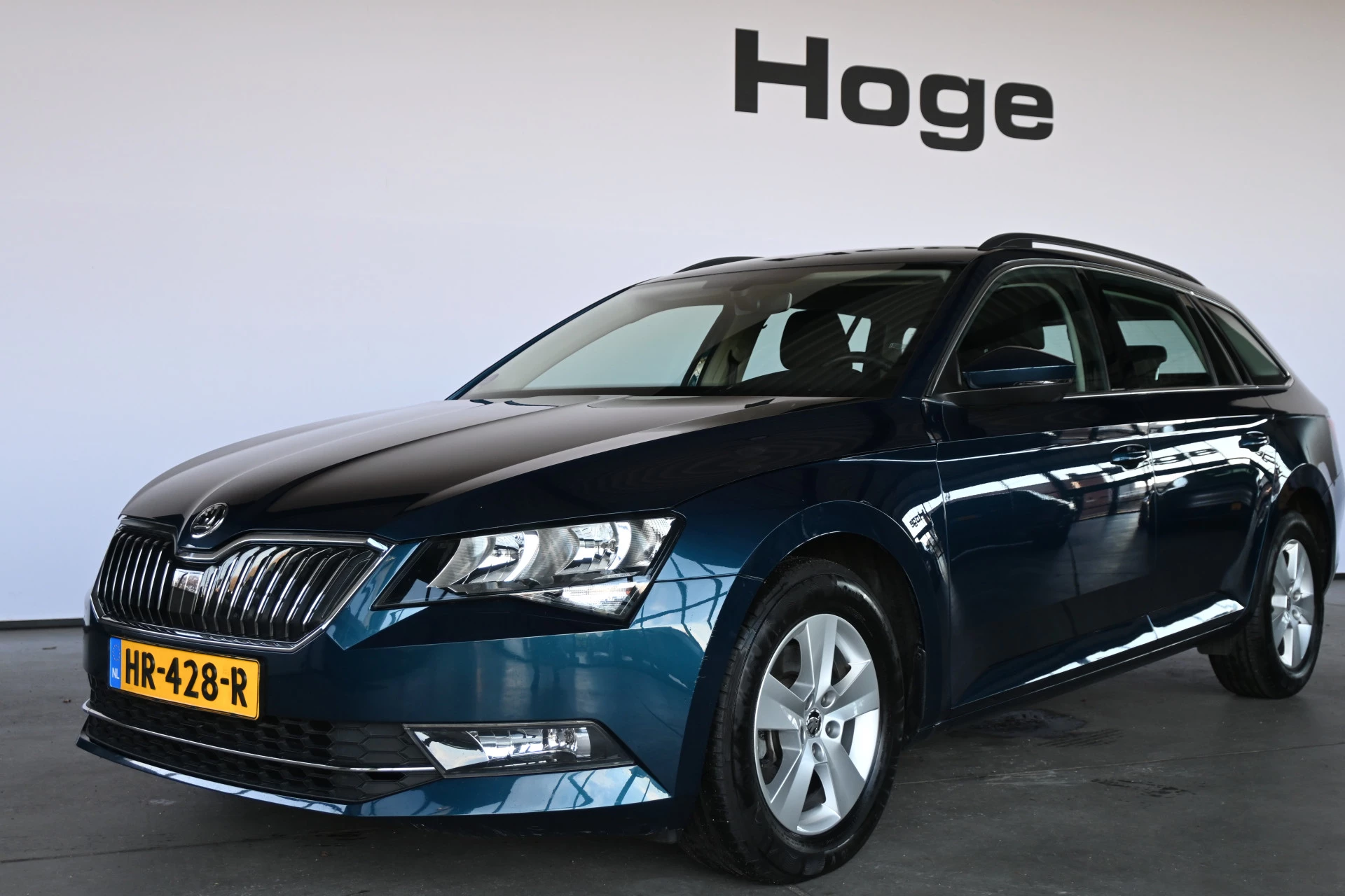 Hoofdafbeelding Škoda Superb
