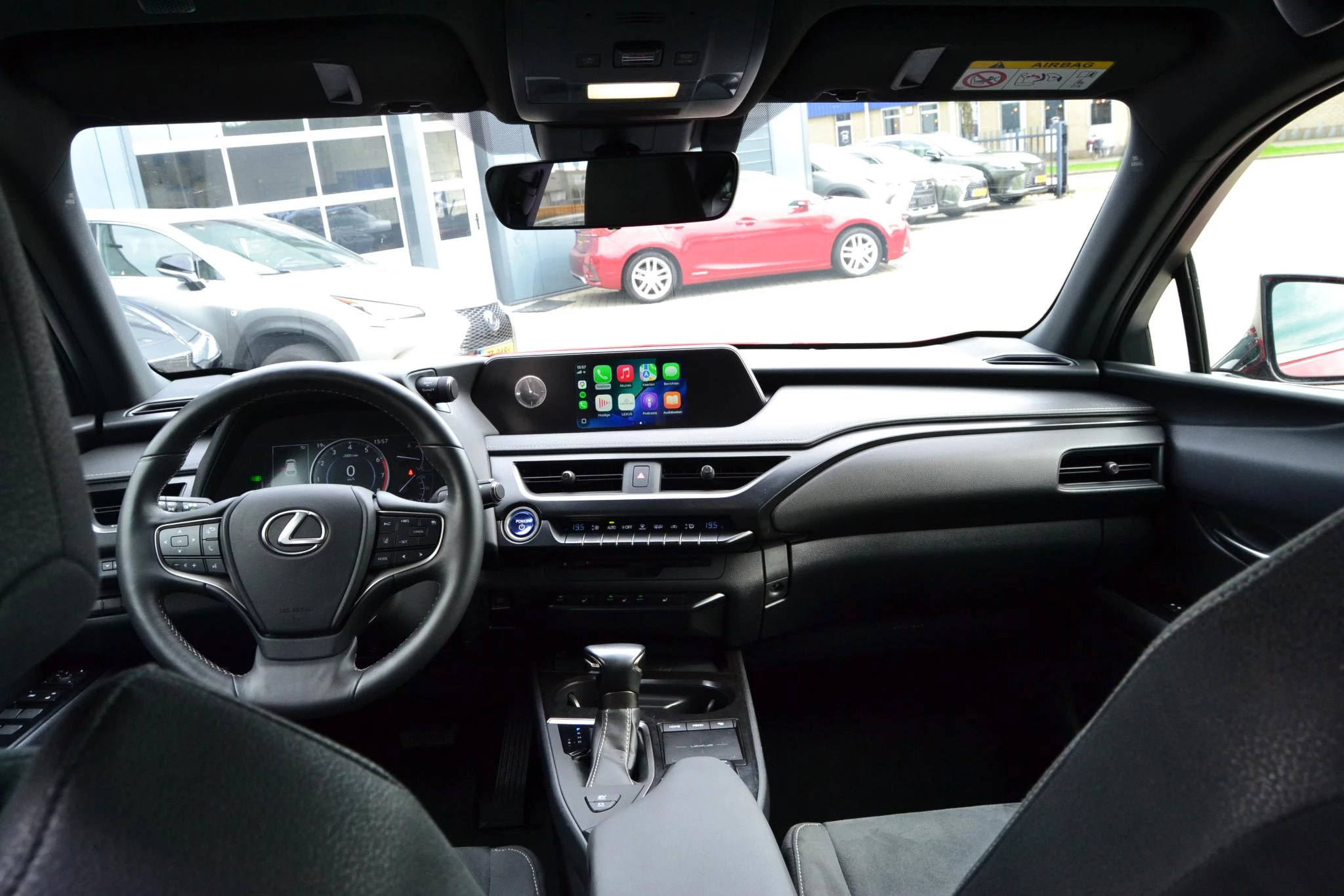 Hoofdafbeelding Lexus UX