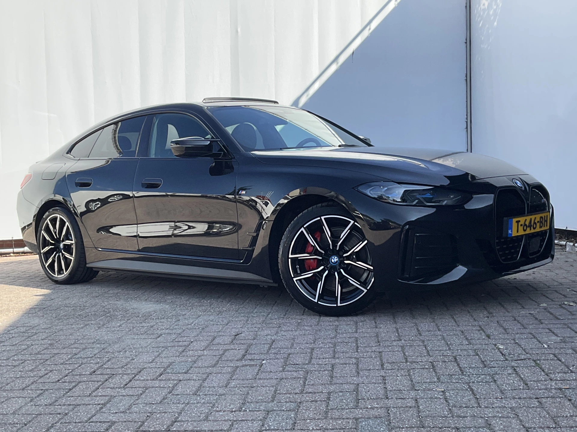 Hoofdafbeelding BMW i4