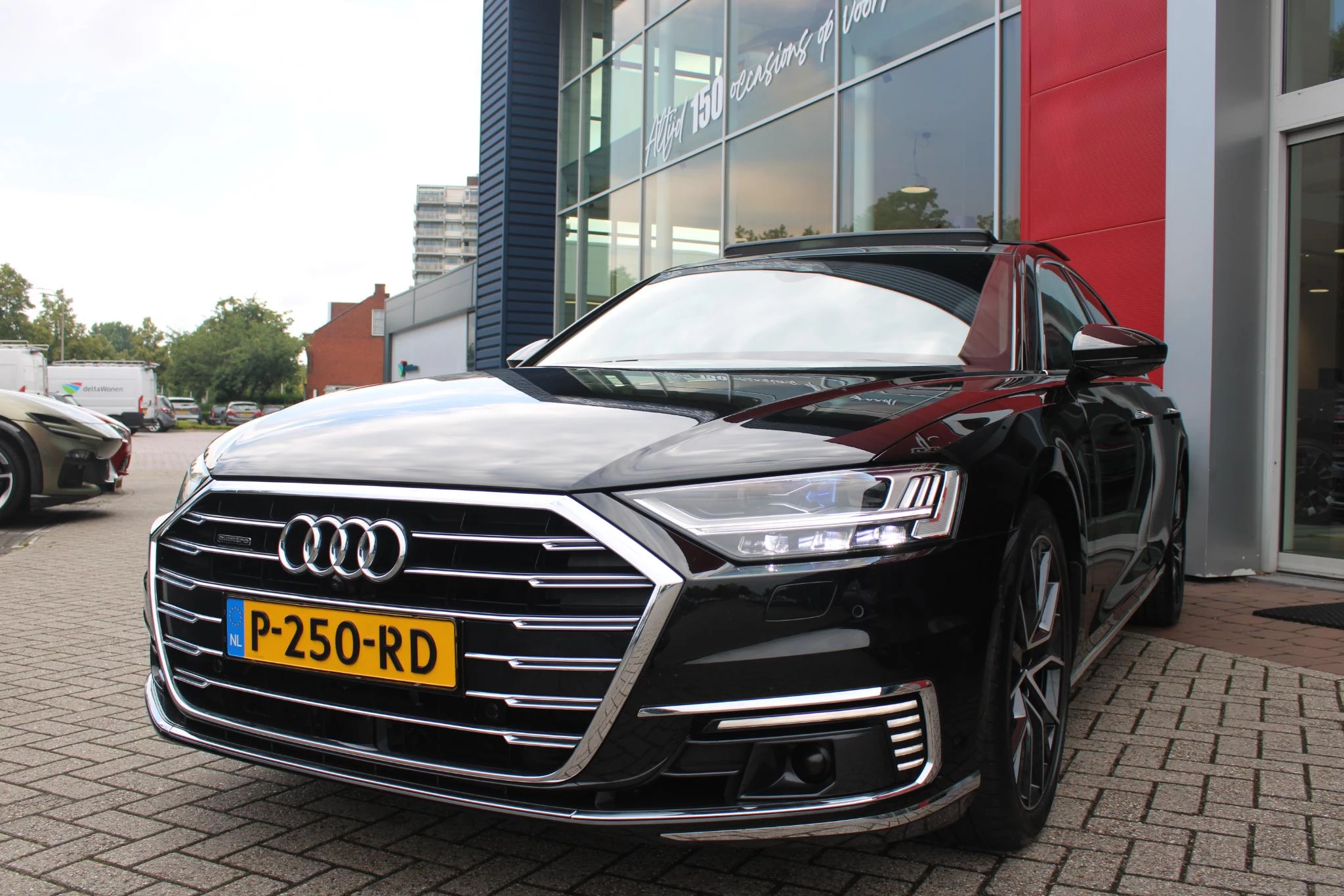 Hoofdafbeelding Audi A8